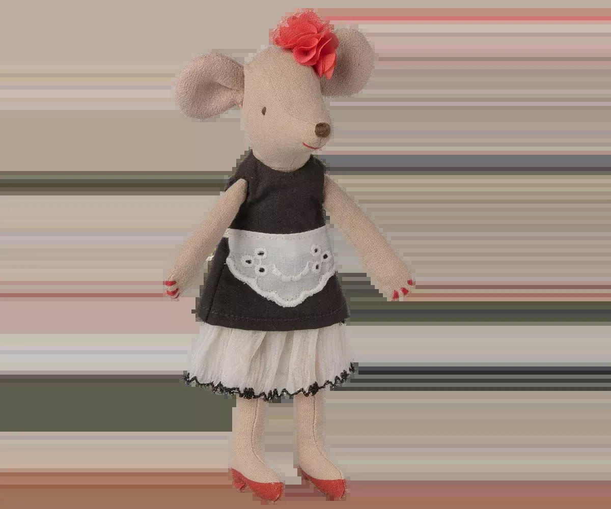 Beautician Mouse, Mum