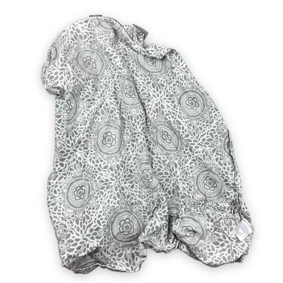 Boppy Nursing Cover