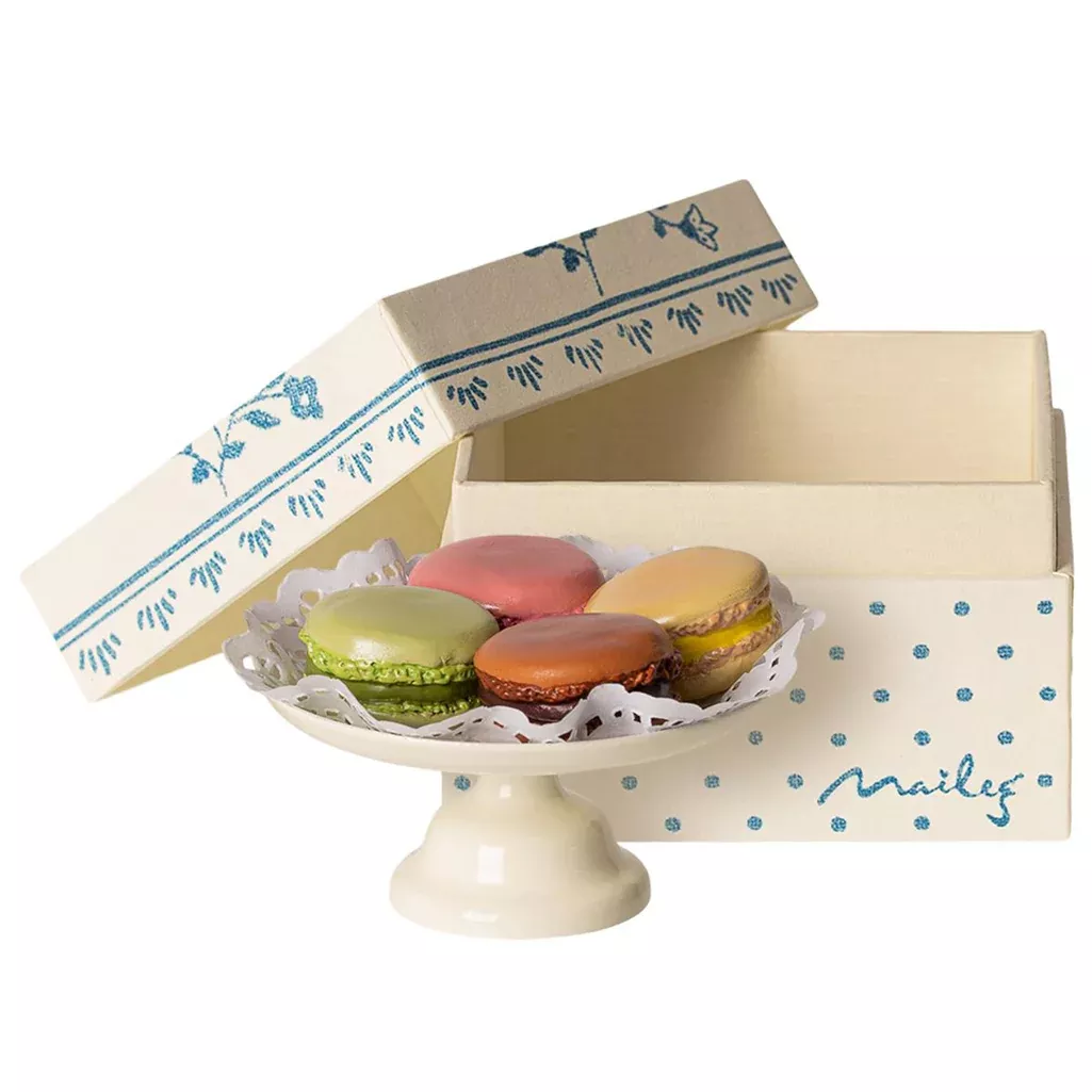 Macarons et Chocolat Chaud