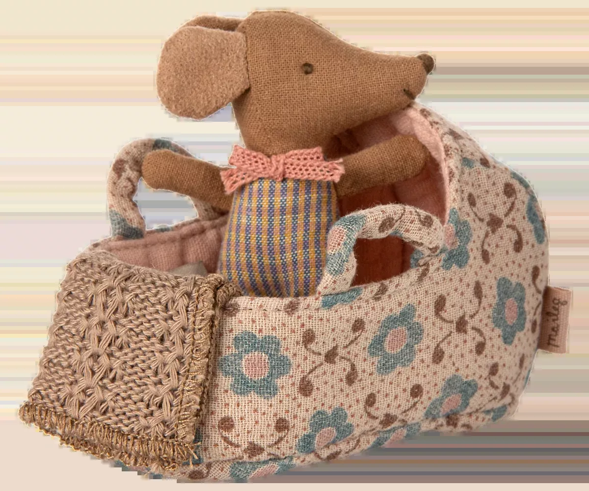 Mouse Carry Cot