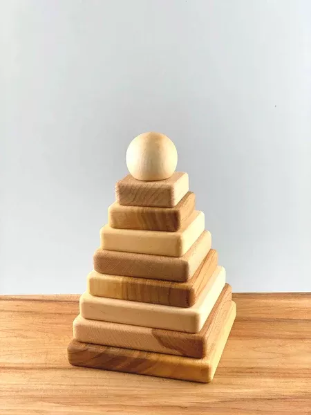 Natural Pyramid Stacker