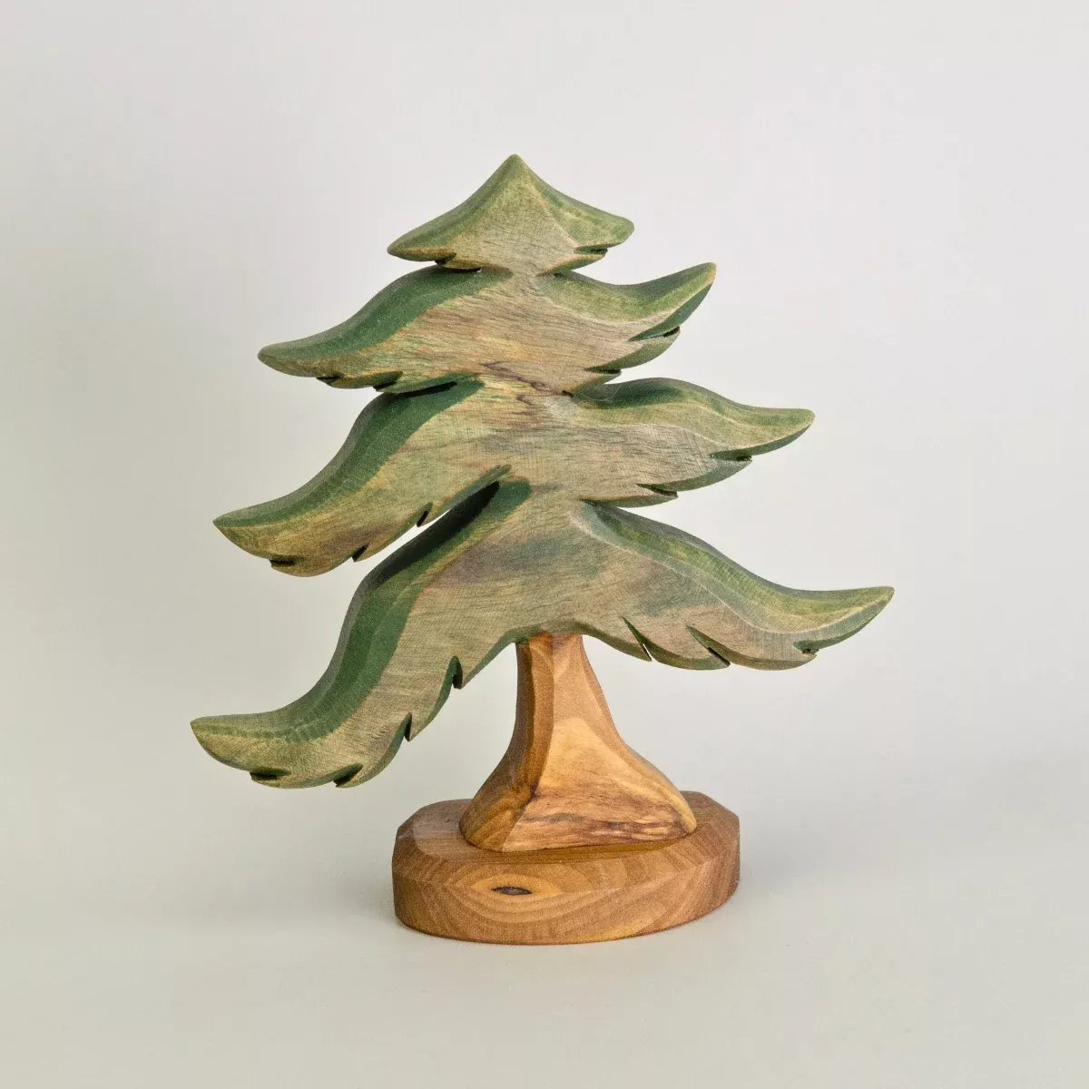 Predan Pine Tree Medium